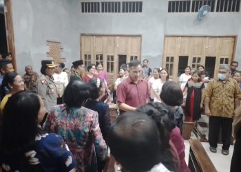 Misa Natal, Bupati Dendi Tinjau Gereja Santo Mikael di Desa Bagelen