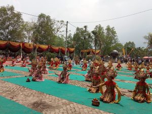Ribuan Penari Sigeh Pengunten Ramaikan Festival Adat dan Budaya Kecamatan Gedong Tataan