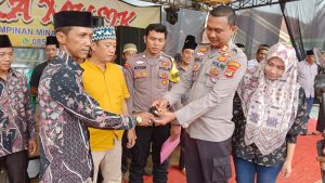 Pimpin Pengamanan Tasyakuran Kades, Kapolsek Jabung Terima Senpi Rakitan