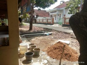 Warga Bangun Sari Bangun Talut Secara Swadaya