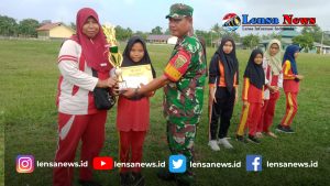 Awali Giat Pagi, Babinsa 429-02/WB Dampingi Sekolah untuk Senam Pagi