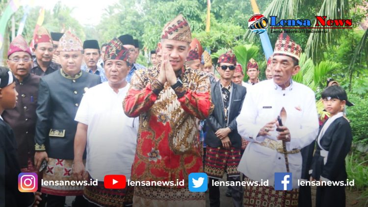 Bupati Dendi Hadiri Festival Adat dan Budaya di Punduh Pedada
