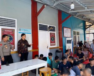 Kepala Rutan Sukadana Berikan Pengarahan Terkait Hak dan Kewajiban bagi Tahanan Baru