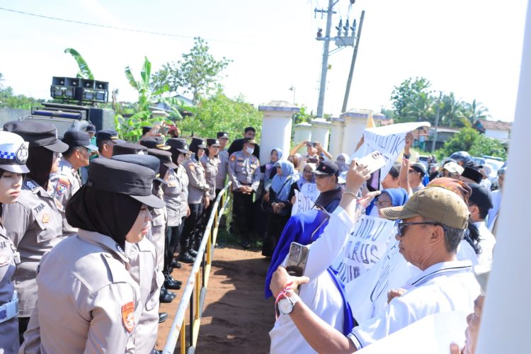 Aksi Damai FSML Lampura Polres Terjunkan 100 Personel