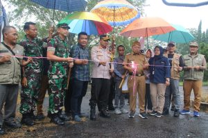 Dandim 0429/Lamtim Hadiri Pelepasan Distribusi Logistik Pemilu 2024