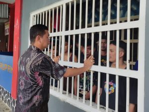 Kasubsi Pelayanan Tahanan Laksanakan Kegiatan Salam PAS