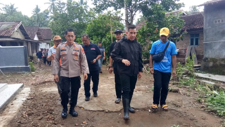 Tahun Ini Bupati Dendi Segera Perbaiki Tanggul Sungai Cengkuang