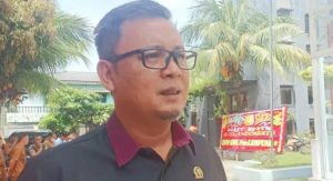 Ketua Dewan DPRD Kota Metro Menyikapi Kegiatan Pasar Senja di Pasar Cendrawasih