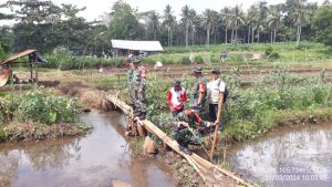 Dukung Oplah dan Pompanisasi, Babinsa Jajaran Kodim 0429/Lamtim Terjun Kelapangan Cek Lokasi