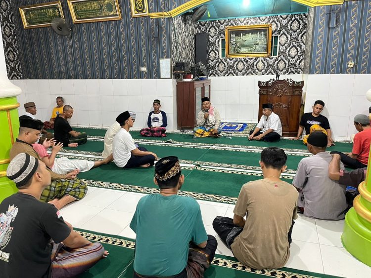 Usai Taraweh WBP Rutan Kelas IIB Sukadana Ikuti Kultum dari Kemenag Lamtim