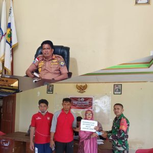 Kebahagiaan di Bulan Ramadhan, 22 Keluarga di Desa Kayuloe Barat Jeneponto Terima BLT