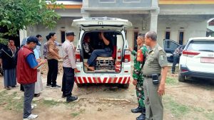 Babinsa Koramil 01/LBR Bersama Dinsos dan Tim Kesehatan Evakuasi ODGJ