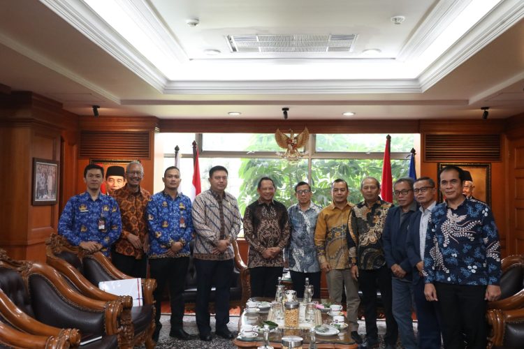 Jelang Pilkada Serentak 2024, Mendagri Tito Karnavian Minta PWI Ikut Sosialisasikan Pilkada Damai