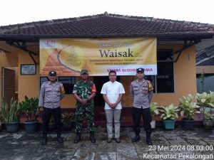 Berikan Rasa Aman, Sinergi TNI Polri Kawal Ibadah Hari Raya Waisak
