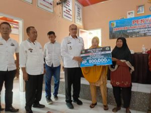 Pemdes Pampangan Salurkan BLT DD Termin II