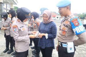 Propam Polres Metro Laksanakan Gaktiblin Terhadap Personil Polwan