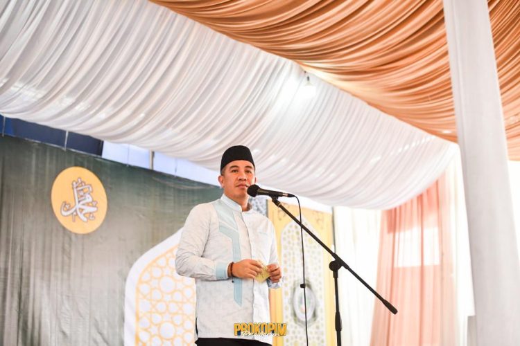 Bupati Dendi Hadiri Pengajian Akbar Haflah Akhirussanah dan Khotmil Quran Pondok Pesantren Al Hidayah