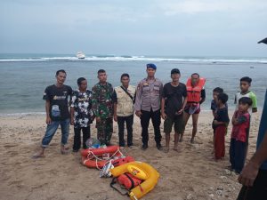 Kapal Tanpa Awak Terdampar di Pantai Panyaungan, Diduga Membawa 9 WNA