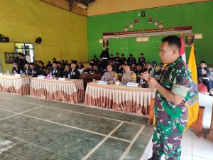 Anggota Koramil 04/SBW Berikan Materi Wasbang Anggota PSHT Ranting Cabang Sribhwono