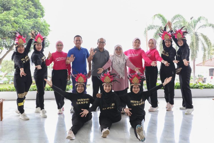 Perwosi ke-57, Pj Gubernur Lepas Tujuh Atlet Ikuti Senam Kreasi Piala Ibu Negara