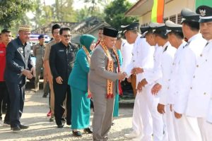 SK Perpanjangan Masa Jabatan Diterima 24 Kepala Desa se-Kecamatan Kalianda