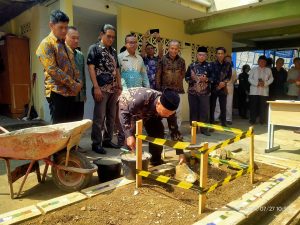 Peletakan Batu Pertama Pembangunan Aula SMAN 1 Banjar Dihadiri Bacalon Walkot Banjar Nana Suryana