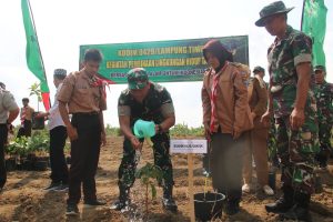 Kegiatan Pembinaan Lingkungan Hidup, Kodim 0429/Lamtim Tanam Pohon Buah