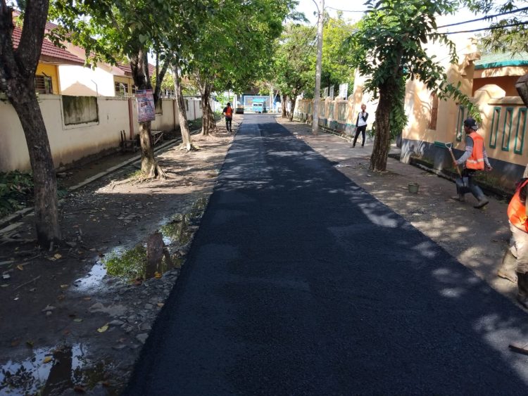 Warga Komdik Apresiasi Rehabilitas Jalan Hotmik