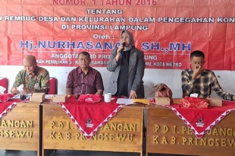 Nurhasanah Anggota DPRD Lampung Gelar Sosialisasi Perda di Kecamatan Pagelaran