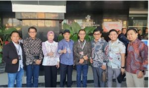 Bursah Zarnubi dan Widia Ningsih Tes Kesehatan di Rumah Sakit Mohammad Hosein Palembang