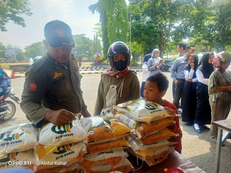 Pengendalian Inflasi, Pemkab Lebak Gelar Bazzar Beras Murah