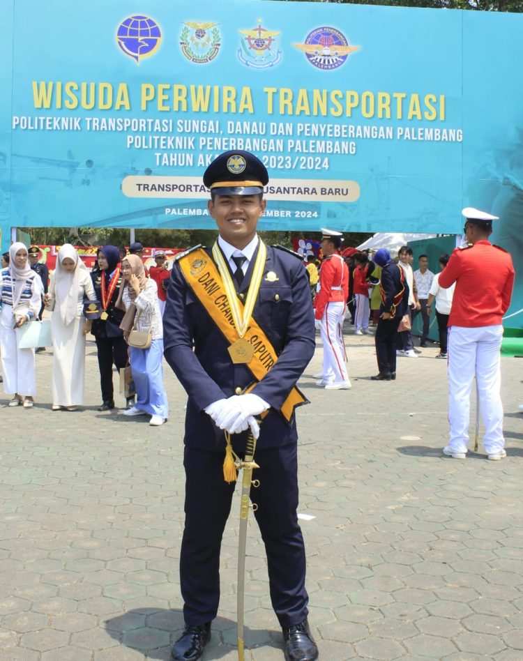 Kisah Anak Petani yang Lulus di Sekolah Kedinasan