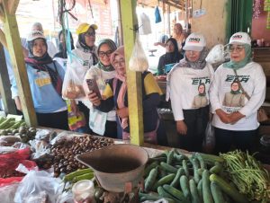 Grebek Pasar, Ela – Azwar Sapa Masyarakat Kecamatan Jabung !