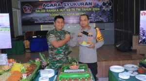 Kapolres Metro dan Jajaran Berikan Kejutan Kepada Kodim 0411/KM di Hari Ulang Tahun TNI ke-79