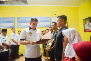 Dukung Kesejahteraan KTH, Pemkab Pesawaran Sosialisasi dan Penyerahan Salinan SK Perhutanan