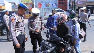 Ops Zebra Krakatau 2024, Polres Metro Kembali Berikan Himbauan dan Teguran bagi Pengguna Jalan yang Tidak Tertib Lalu Lintas