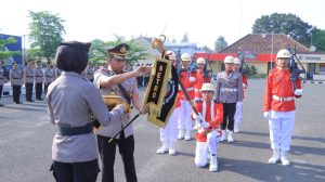 Polres Metro Gelar Upacara Pencucian Tunggul Kesatuan Wira Bhakti Angangon Mupacak