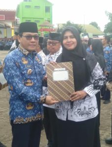 Kepala SMKN 3 Metro Raih Penghargaan Program Pelatihan Kepala Sekolah Unggul Indonesia Tahun 2024