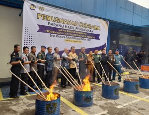 Bea Cukai Wilayah Sumatra Bagian Timur Gelar Pemusnahan Barang Penindakan 