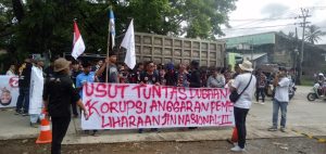 Enam Organisasi Kepemudaan Melakukan Aksi Unjuk Rasa, Meminta Pemerintah Usut Tuntas Anggaran Pemeliharaan Rutin