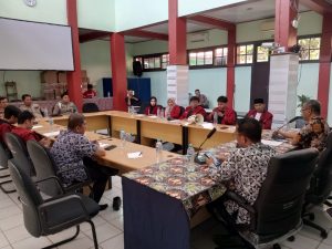 Ikatan Mahasiswa Muhamaddiyah Tuding Direktur RSUD Adjidarmo Langgar UU No 25 Tahun 2009 Tentang Rangkap Jabatan