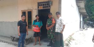 Babinsa Koramil 15/PS Bersama Linkom Serahkan Donasi Hasil Penggalangan Dana