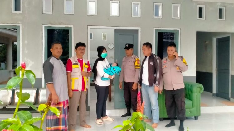 Penemuan Bayi Laki-laki di Siraman Gegerkan Warga Dusun V