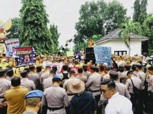 2700 Tenaga Honor Aksi Minta Penuhi PPPK Tahun 2024