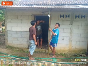 Sambut Bulan Suci Ramadhan,Pemuda Pasang Lampu Hias Jalan di Kampung RT.002/001 Desa Mekarsari