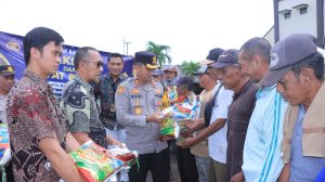 Bakti Sosial di Kapolres Metro Sasar 29 Tukang Becak