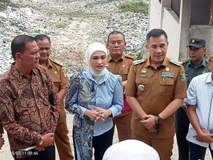 Bupati Dendi Dampingi Putri Zulhas Tinjau TPA Taman Sari