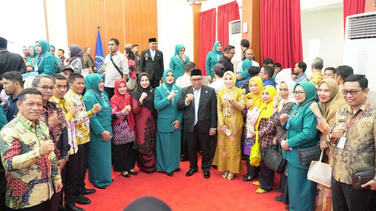 Resmi Dilantik dan di Kukuhkan sebagai TP. PKK Kab. Takalar, Dewi Sri Ekowati Firdaus Siap Mendukung Program Pemerintah