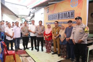 Polda Sumsel Bedah Rumah Warga Kurang Mampu