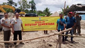 Tidak Miliki Ijin dan Melanggar K3, Satpol PP Lebak Segel Stokfile Tanah Cadas di Mekaragung